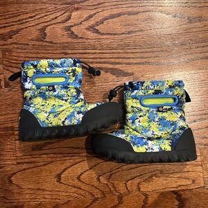 Kids BOGS Snow Boots (12)